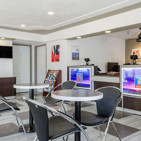 Motel 6-Fresno, Ca - Yosemite Hwy Zewnętrze zdjęcie