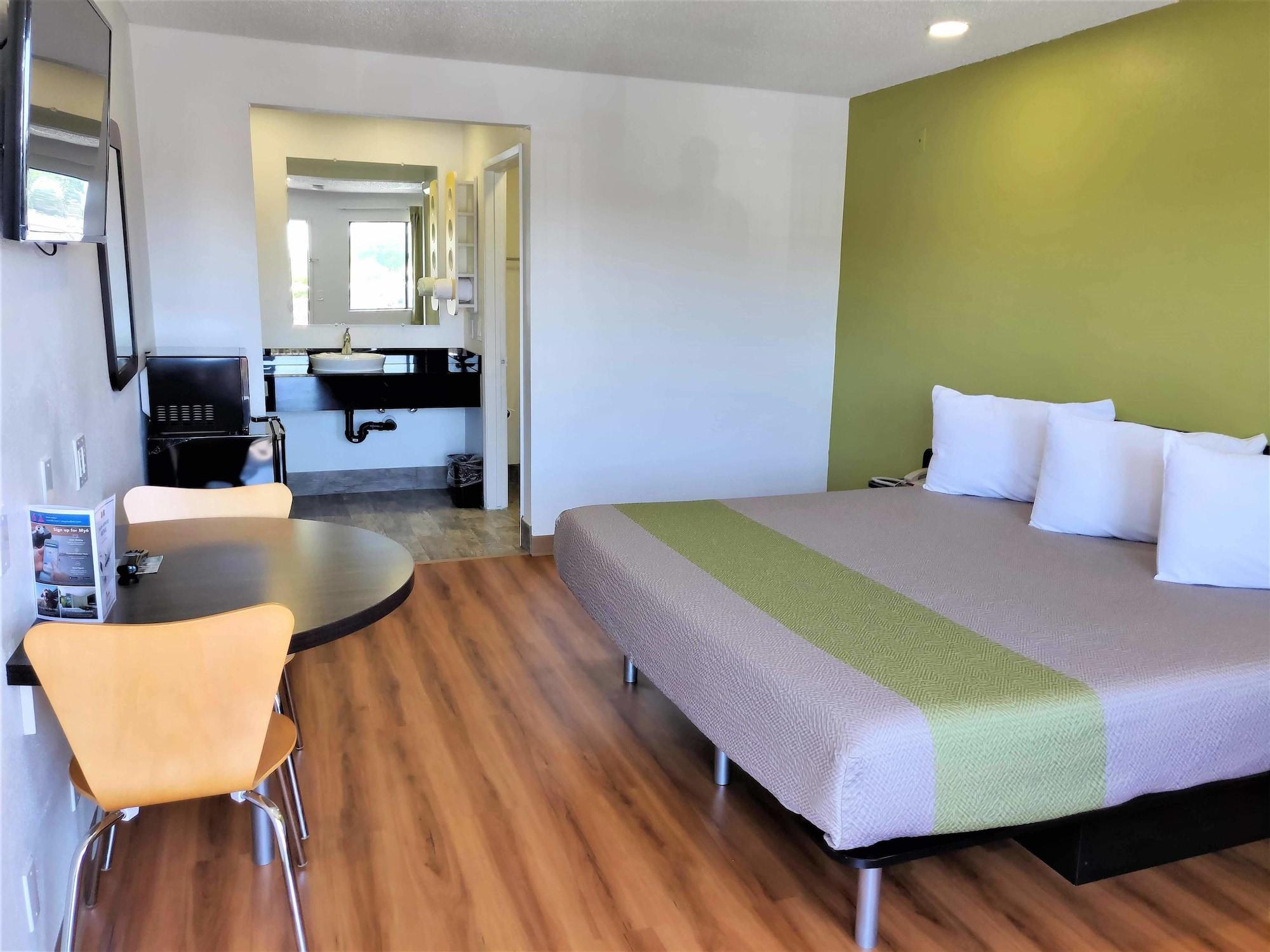 Motel 6-Fresno, Ca - Yosemite Hwy Zewnętrze zdjęcie