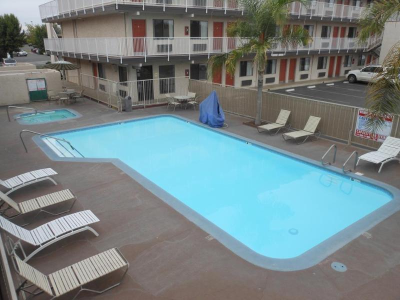 Motel 6-Fresno, Ca - Yosemite Hwy Zewnętrze zdjęcie