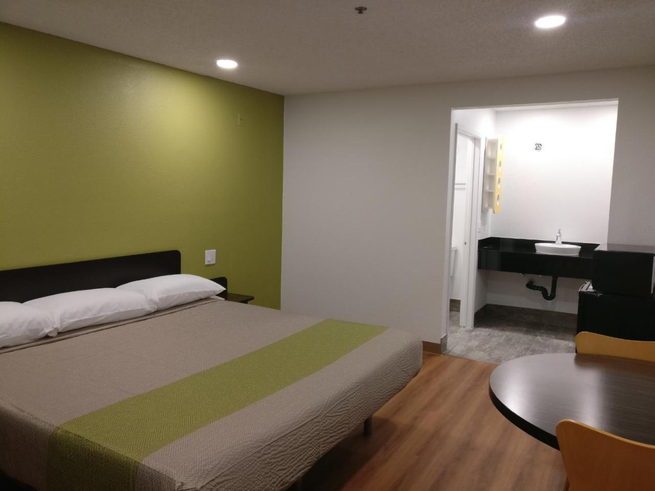 Motel 6-Fresno, Ca - Yosemite Hwy Zewnętrze zdjęcie